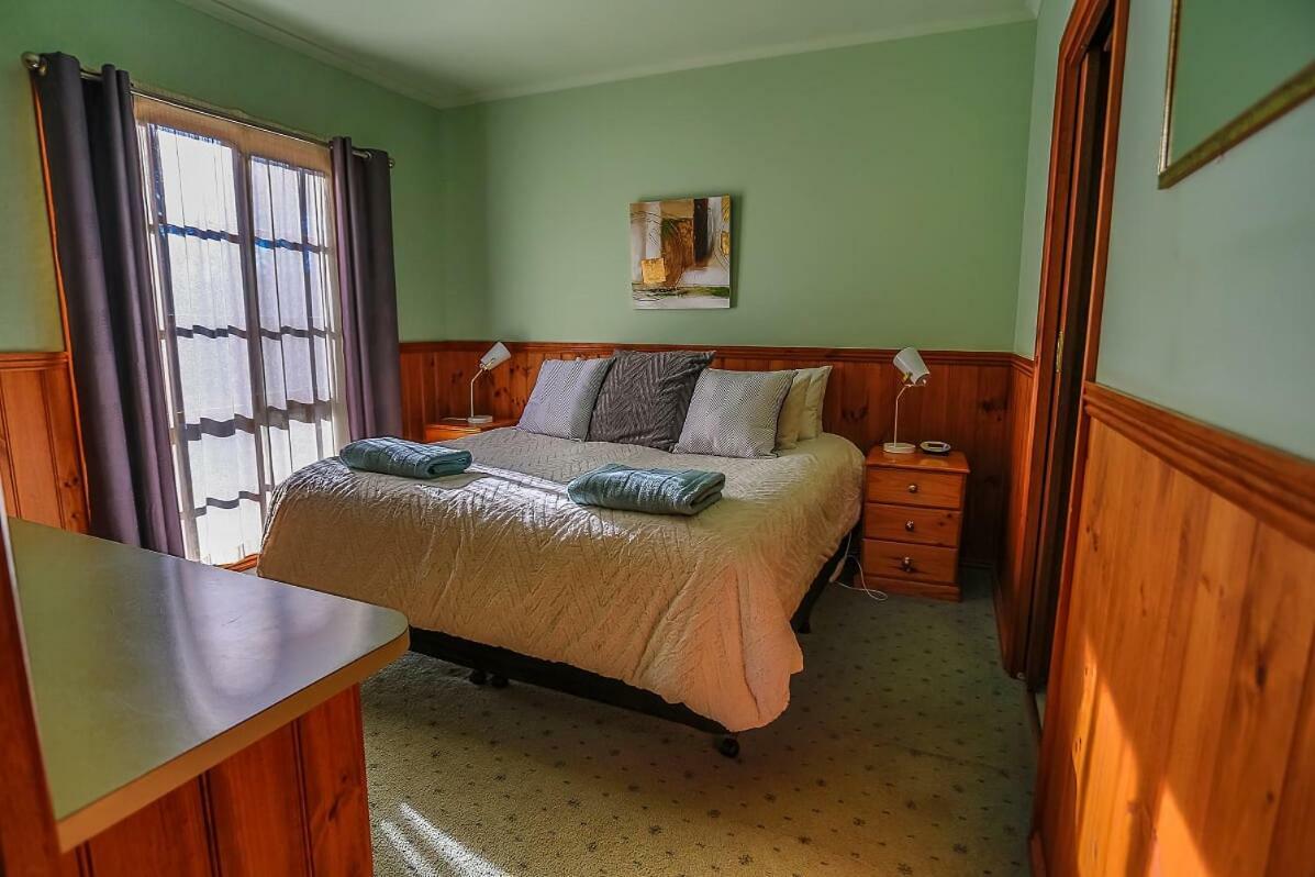 Mountain View Motor Inn & Holiday Lodges Halls Gap Ngoại thất bức ảnh
