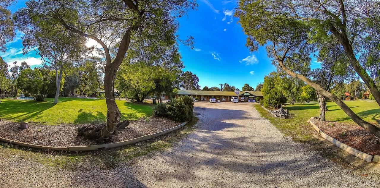 Mountain View Motor Inn & Holiday Lodges Halls Gap Ngoại thất bức ảnh